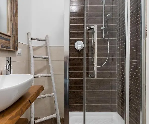 Largo Molina 1 By Wonderful Italy * بولونيا