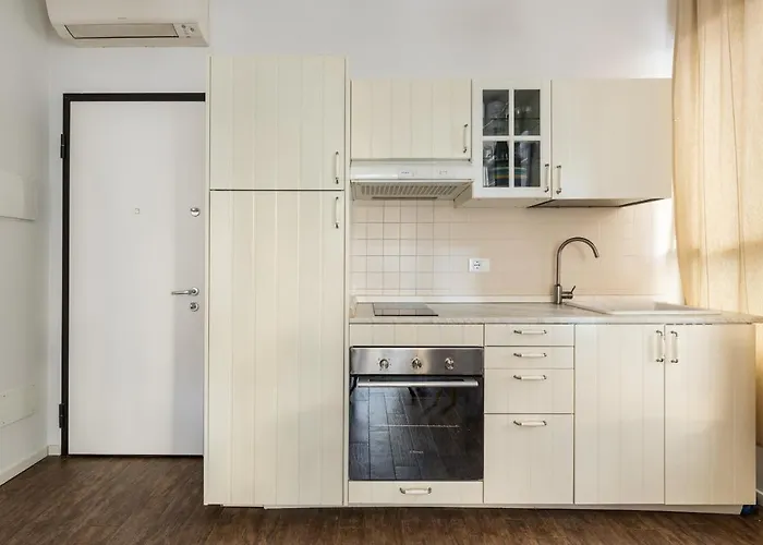 Largo Molina 1 By Wonderful Italy *